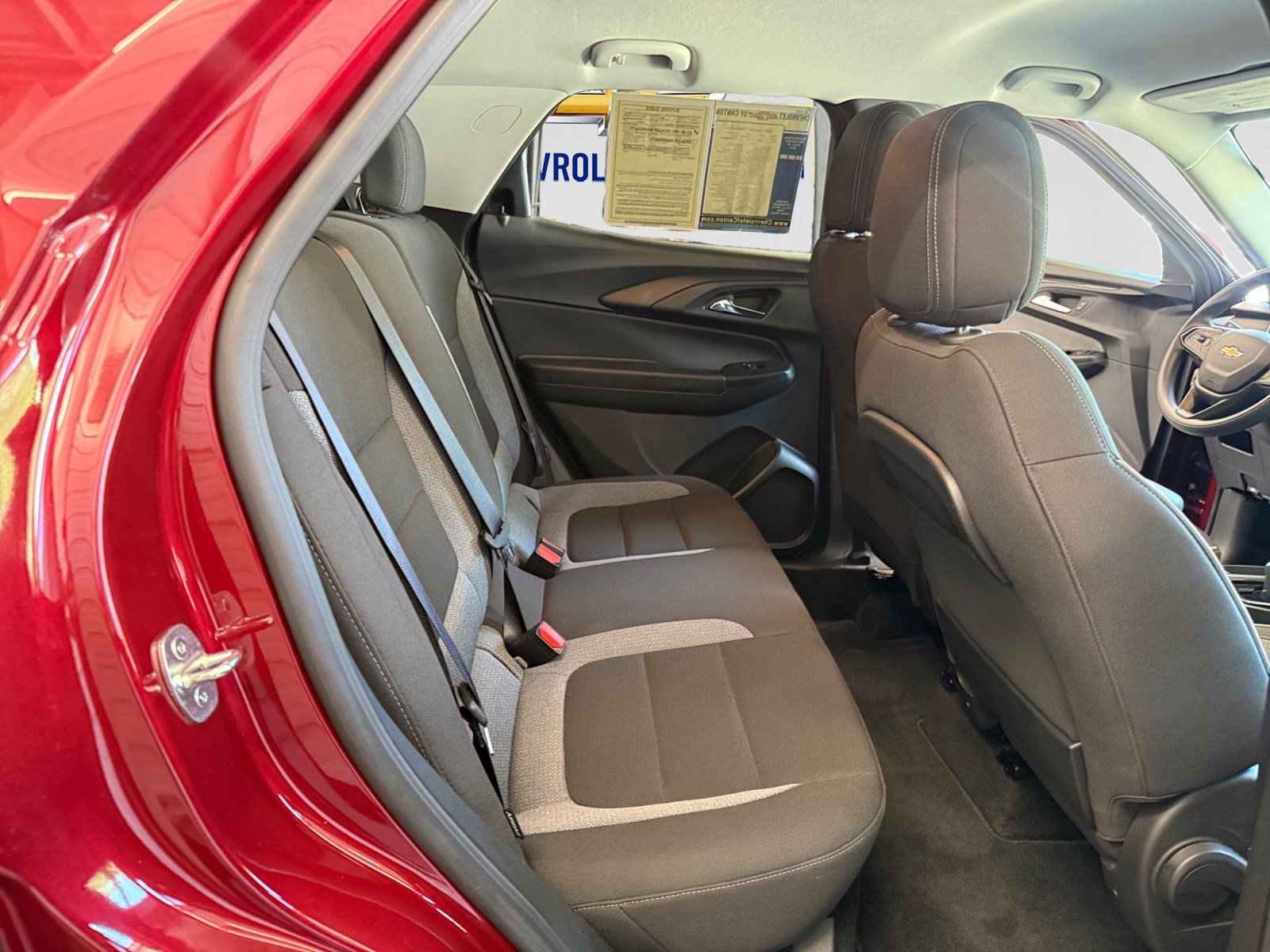 Used 2024 Chevrolet Equinox LT FWD image 15