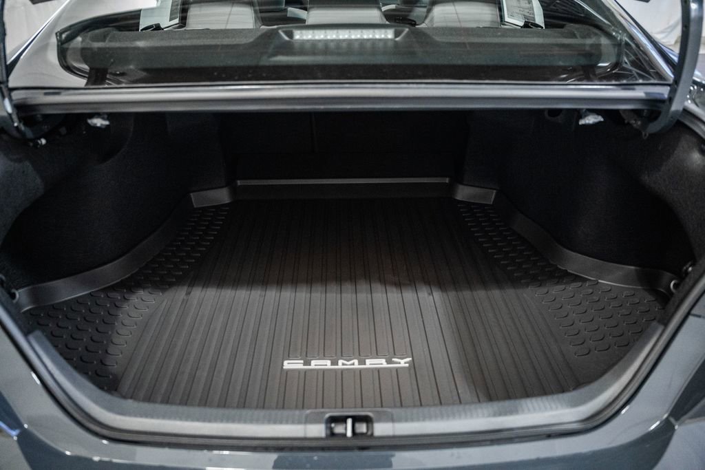 New 2026 Toyota Camry SE image 10