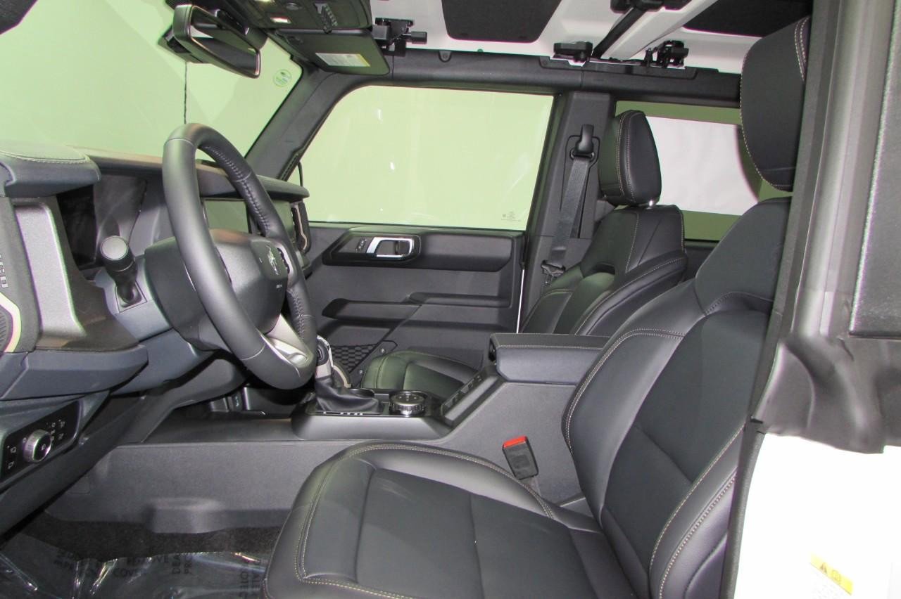 New 2025 Ford Bronco Badlands image 12