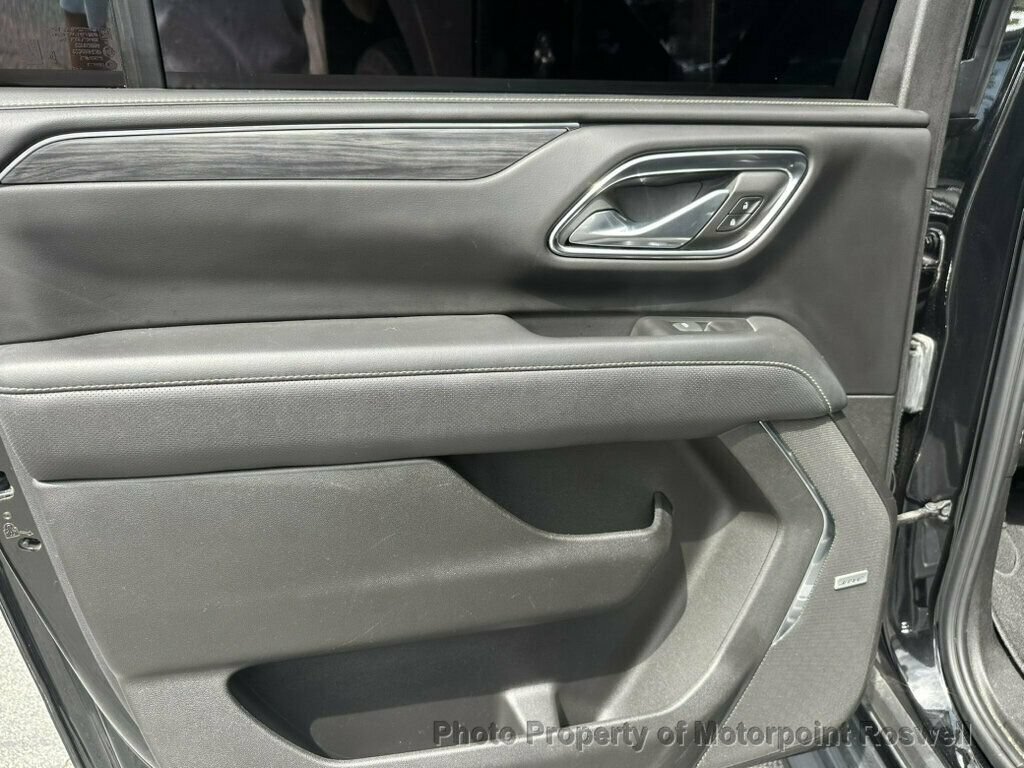 Used 2023 GMC Yukon XL SLT w/ SLT Premium Package RWD image 18