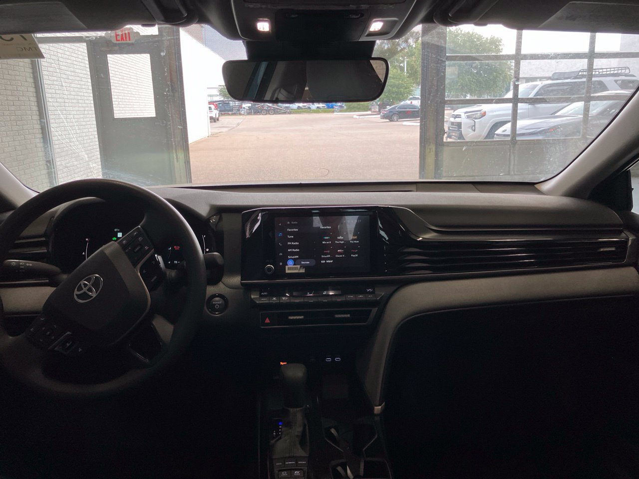 Used 2025 Toyota Camry LE w/ Convenience Package FWD image 12