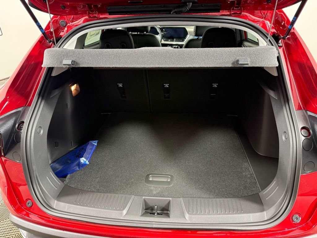 New 2026 Chevrolet Trax LT w/ LT Convenience Package image 10