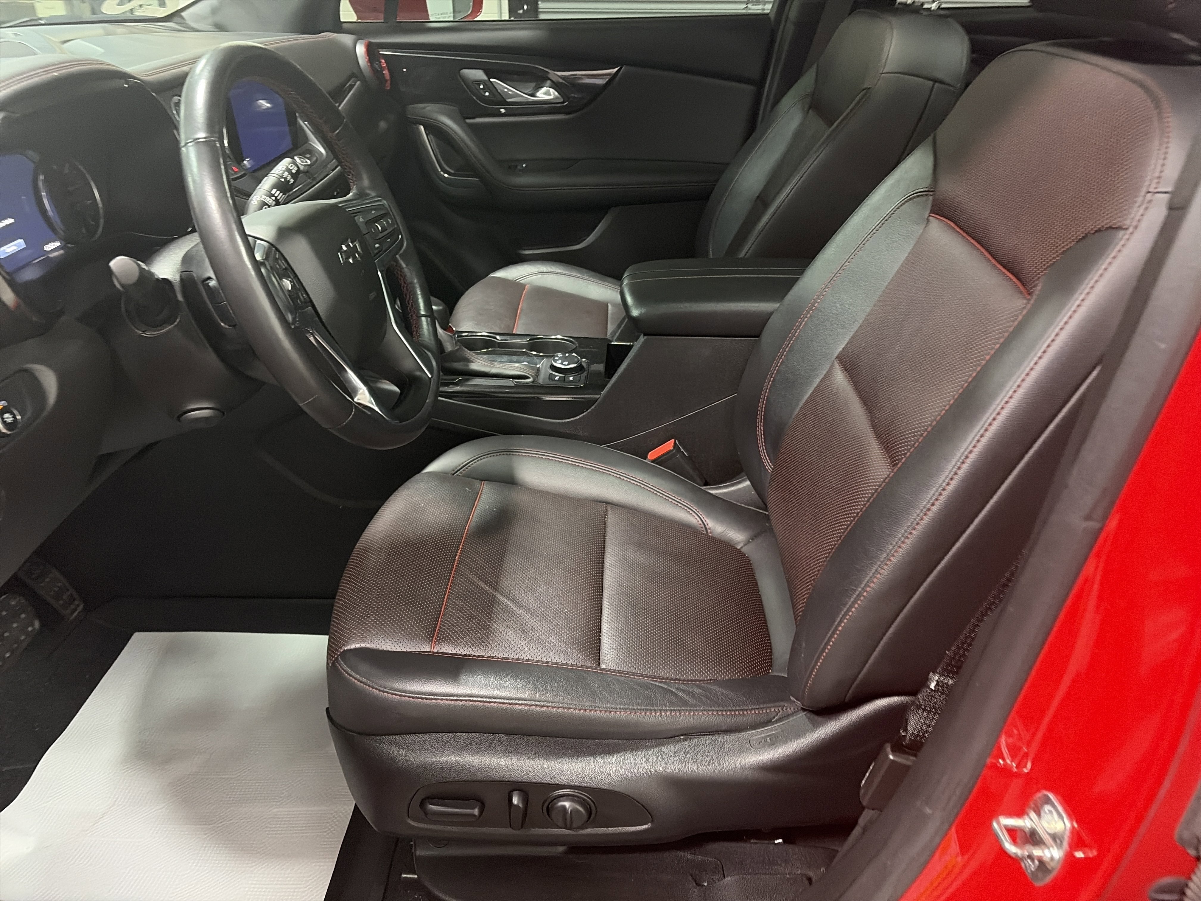 Used 2020 Chevrolet Blazer RS image 14