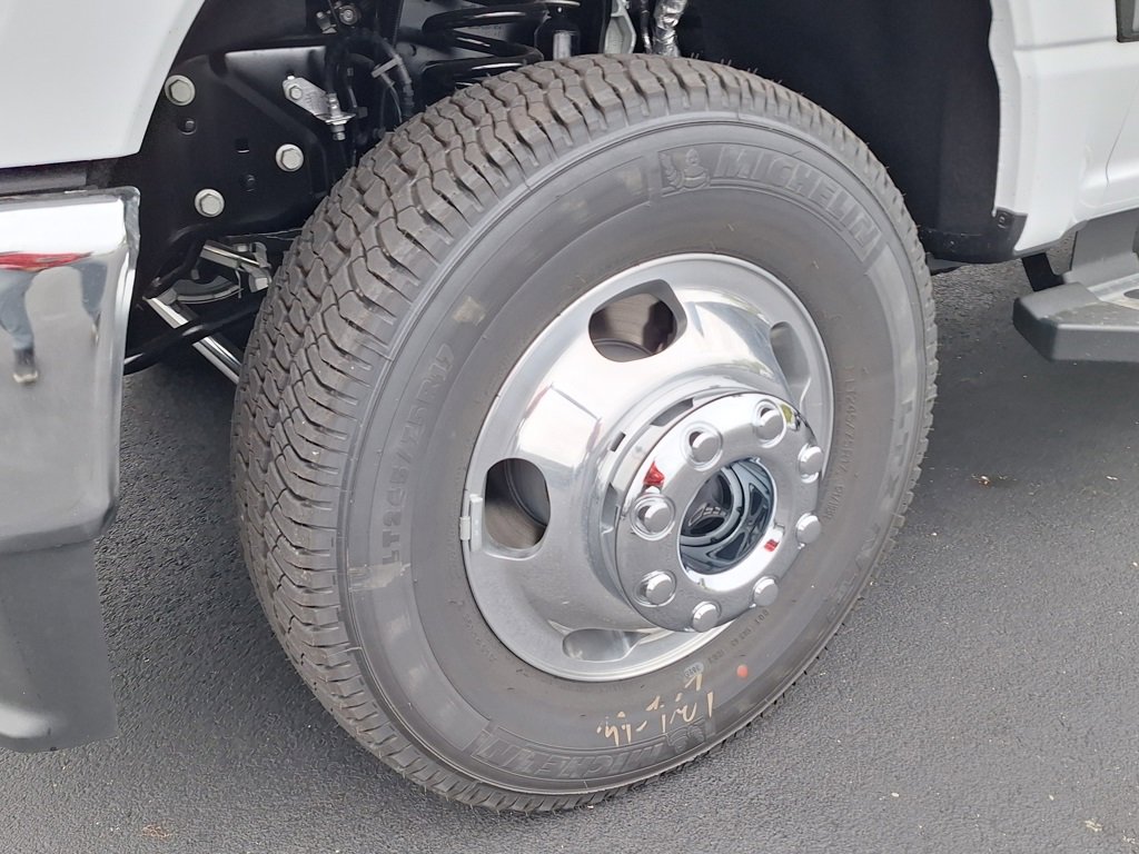 New 2026 Ford F350 Lariat image 32