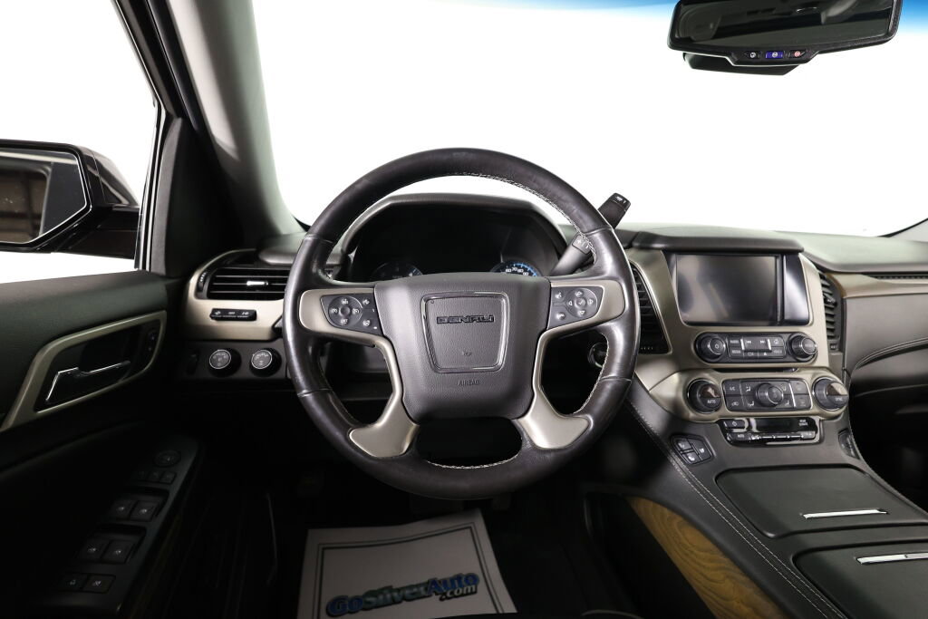 Used 2018 GMC Yukon Denali w/ Denali Ultimate Package image 32
