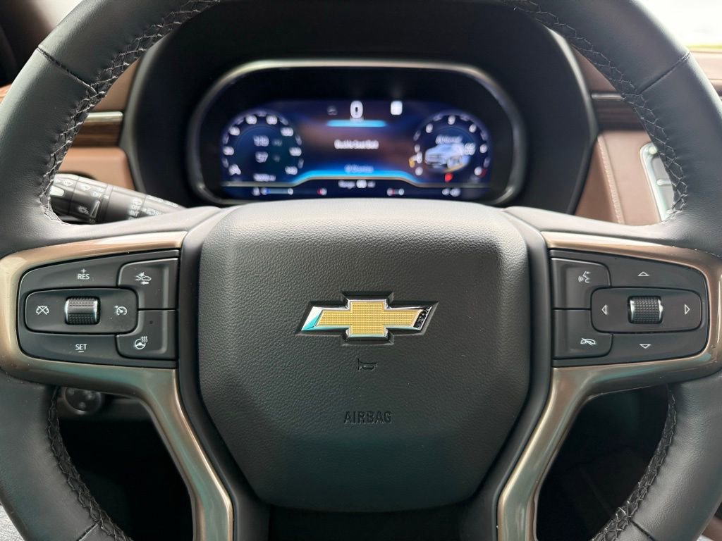 Used 2023 Chevrolet Tahoe High Country w/ Premium Package AWD/4WD image 7