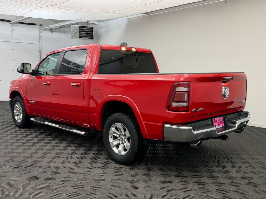 Used 2022 RAM 1500 Laramie AWD/4WD image 3