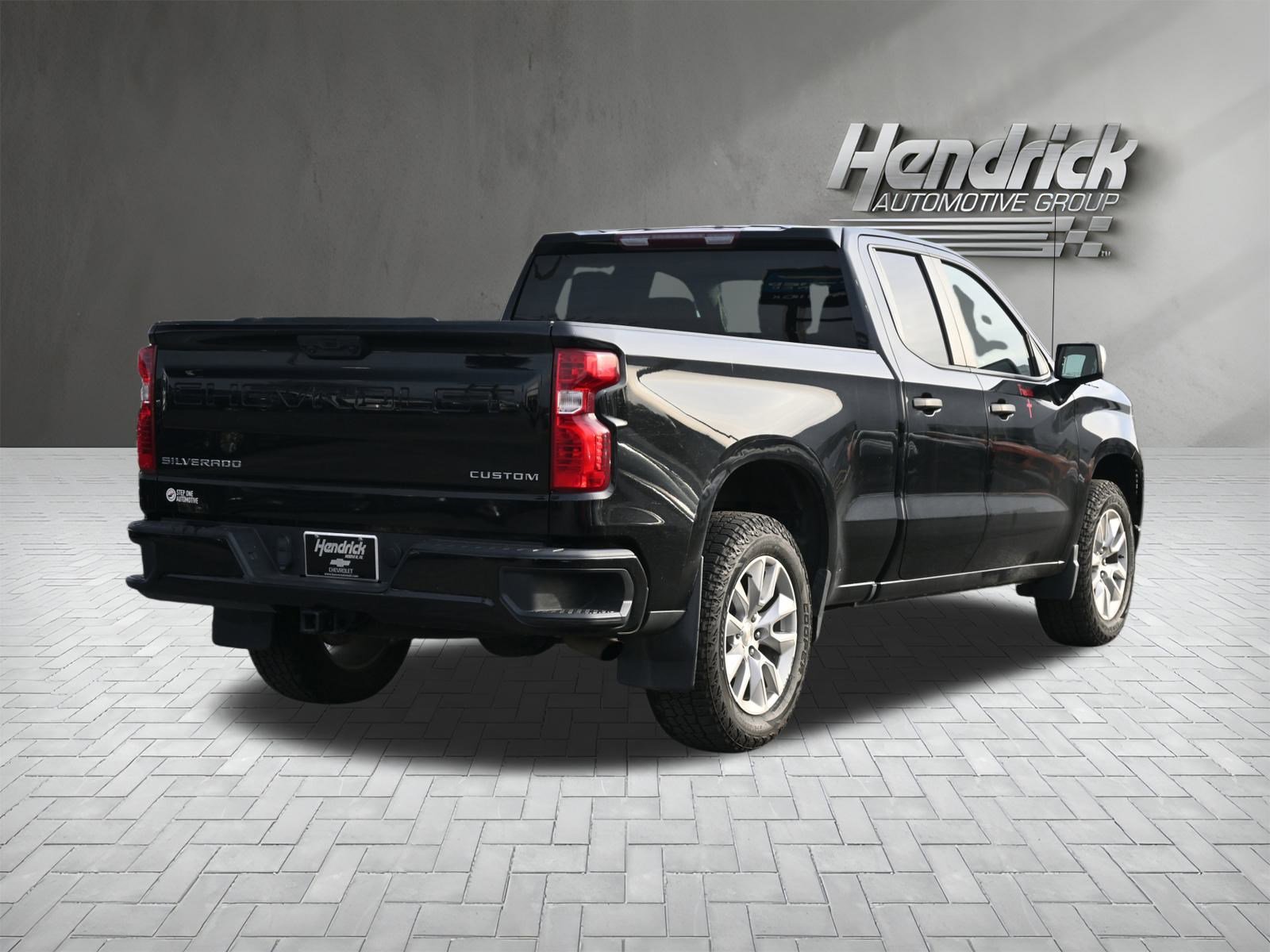 Used 2022 Chevrolet Silverado 1500 Custom image 10