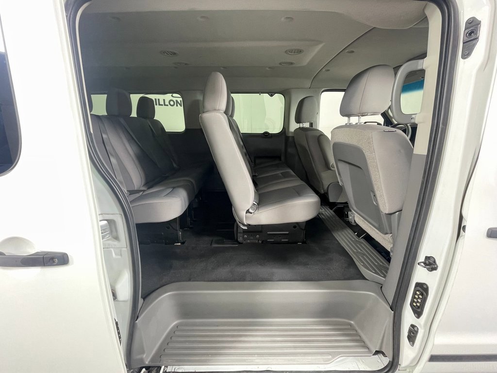 Used 2019 Nissan NV 3500 S image 10