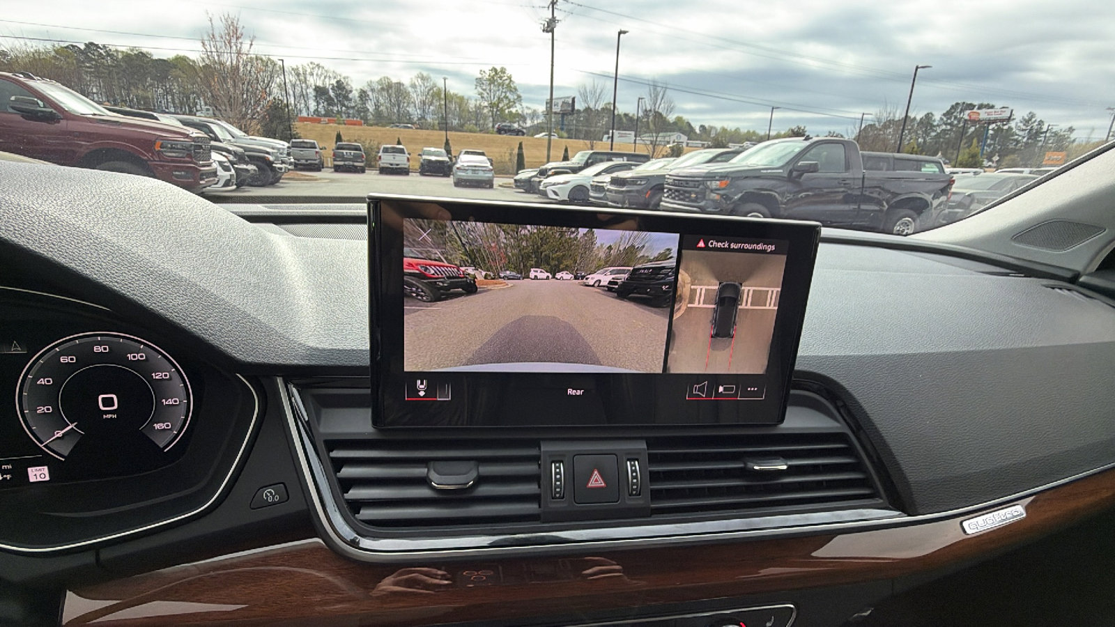 Used 2024 Audi Q5 e Premium Plus w/ Premium Plus Package image 36