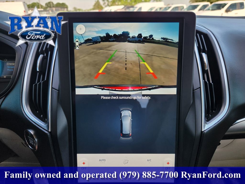 Certified 2022 Ford Edge Titanium w/ Equipment Group 301A AWD/4WD image 13