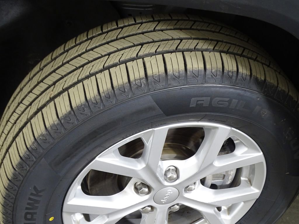 Used 2024 Jeep Grand Cherokee L Limited image 35