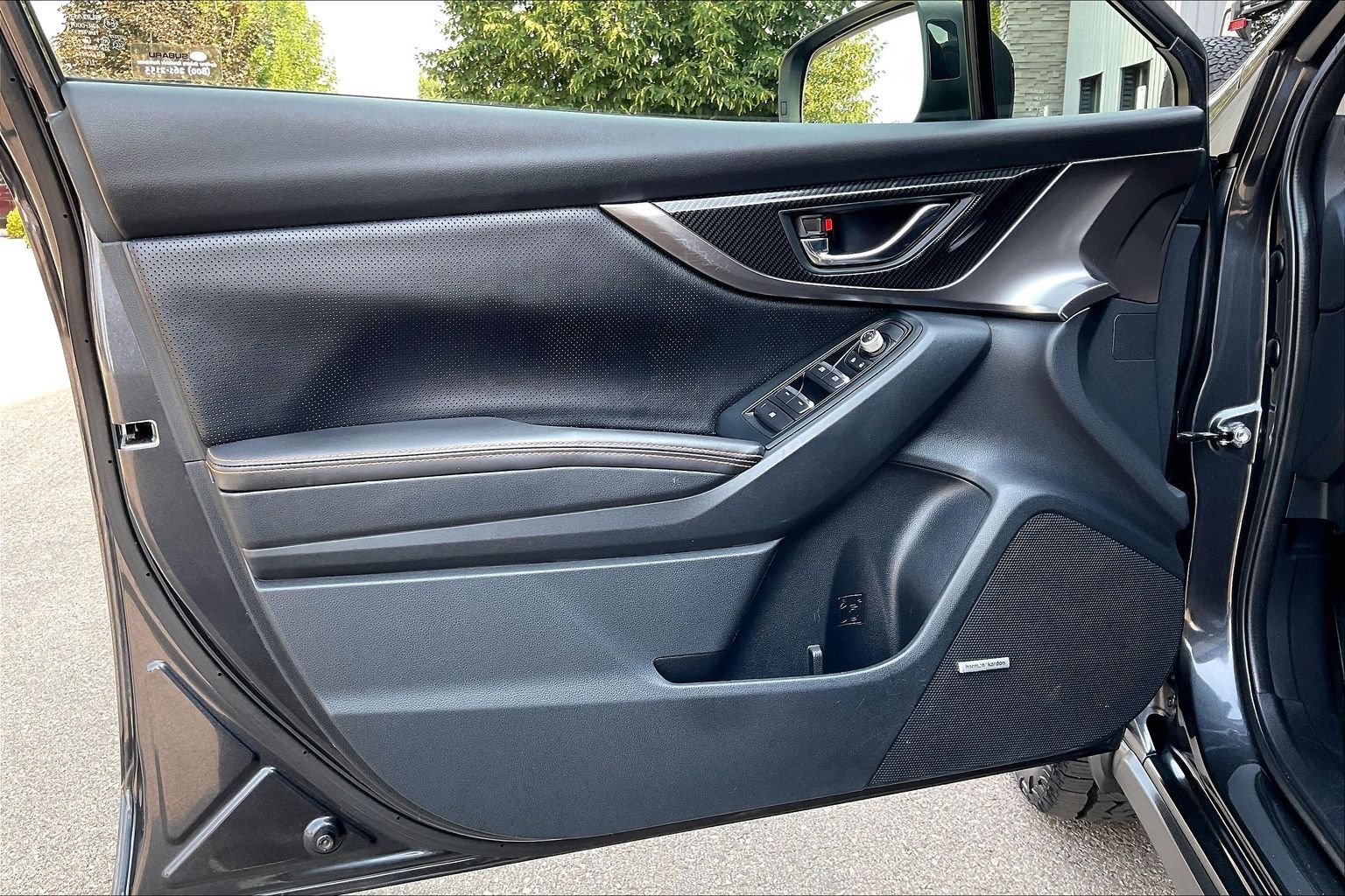 Used 2019 Subaru Crosstrek 2.0i Limited w/ Moonroof Package w/Navigation AWD/4WD image 19