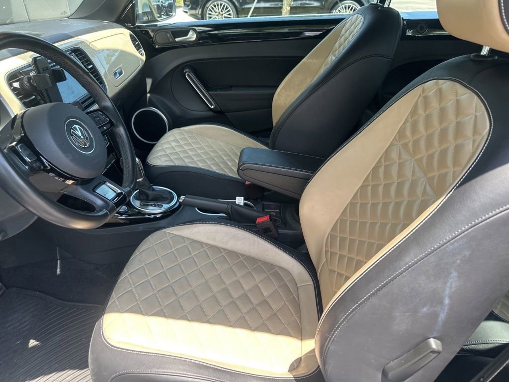 Used 2019 Volkswagen Beetle 2.0T Final Edition SEL FWD image 5