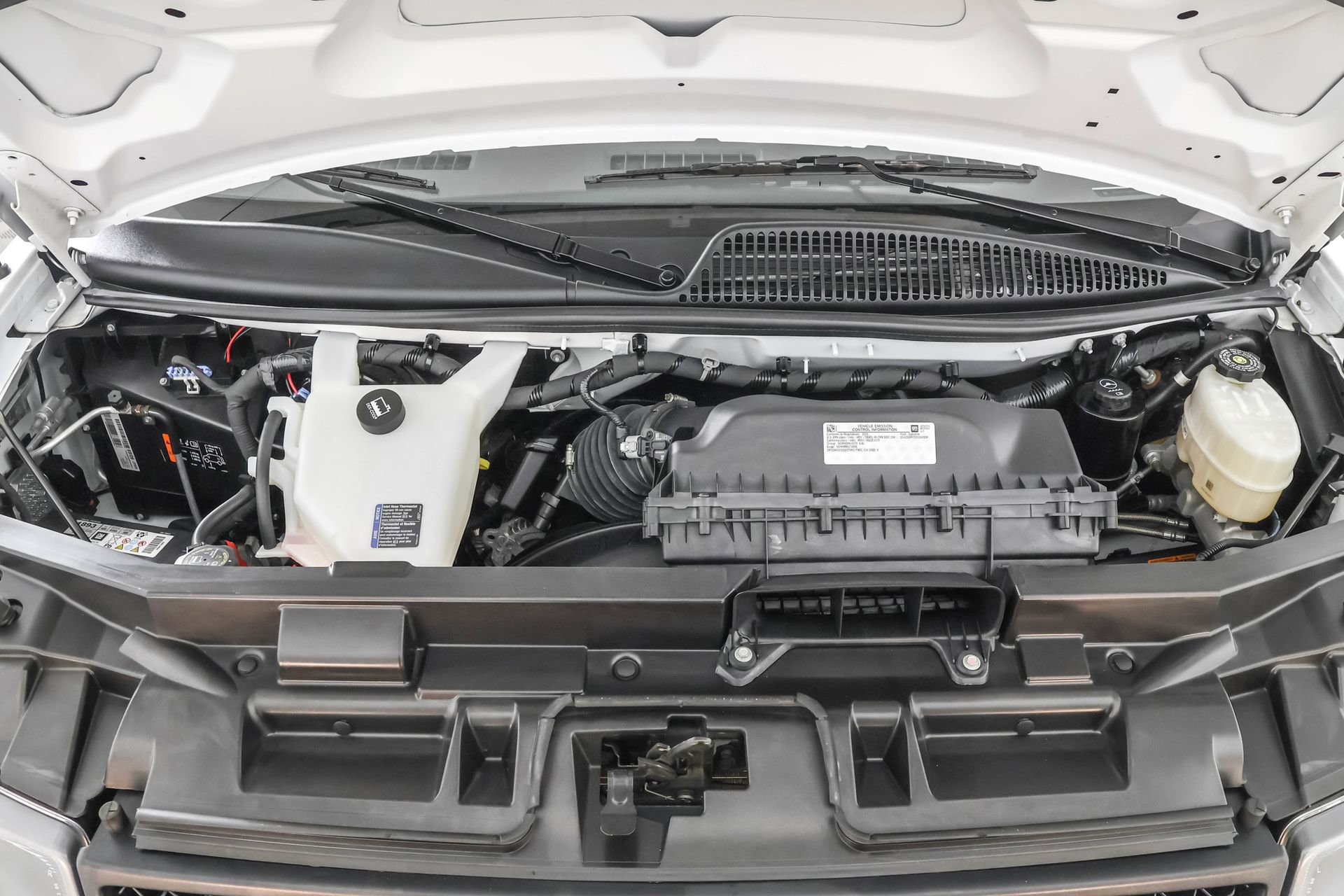 Used 2025 Chevrolet Express 3500 LT w/ LT Preferred Equipment Group image 44