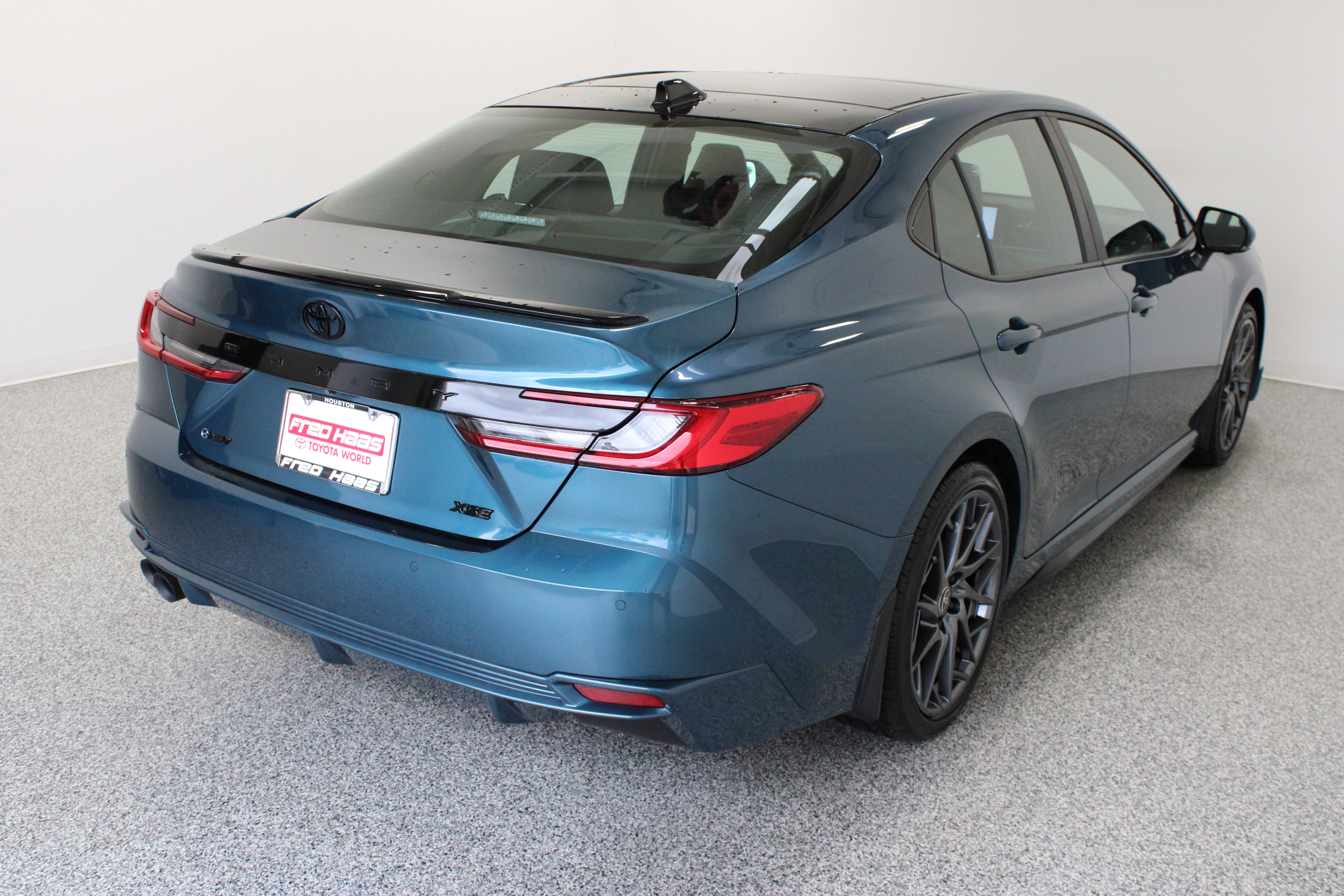 Used 2025 Toyota Camry XSE w/ Premium Plus Package FWD image 7