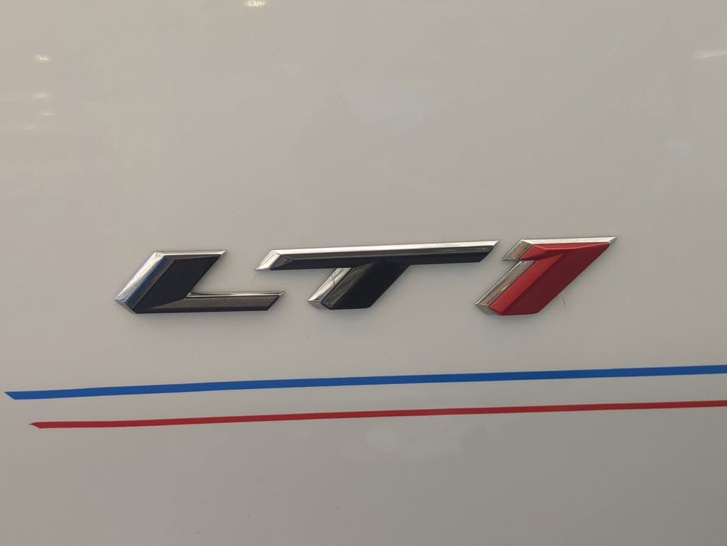 Used 2022 Chevrolet Camaro LT RWD image 15