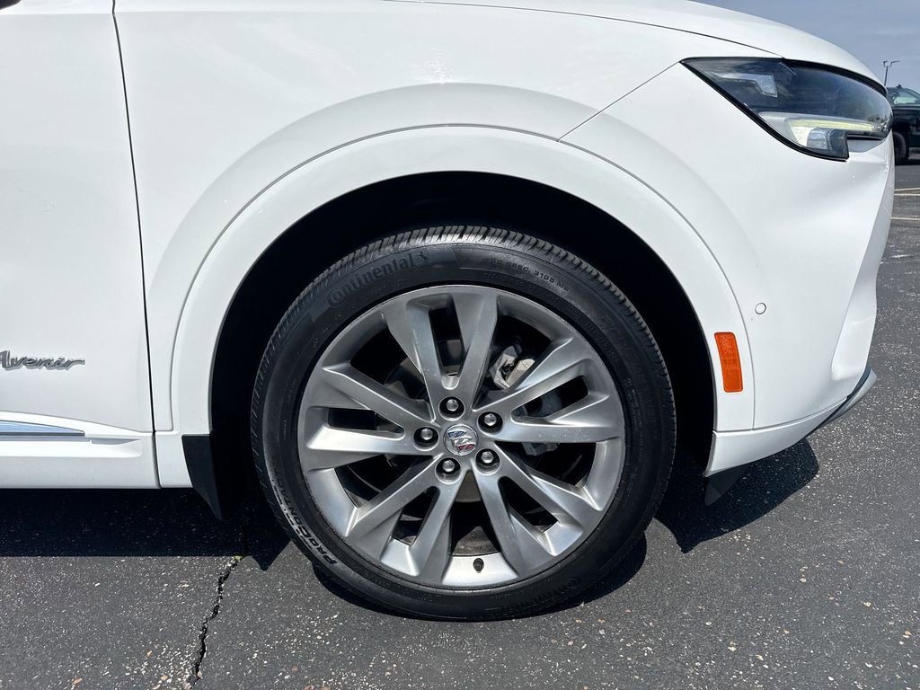 Used 2022 Buick Envision Avenir w/ Technology Package II image 10