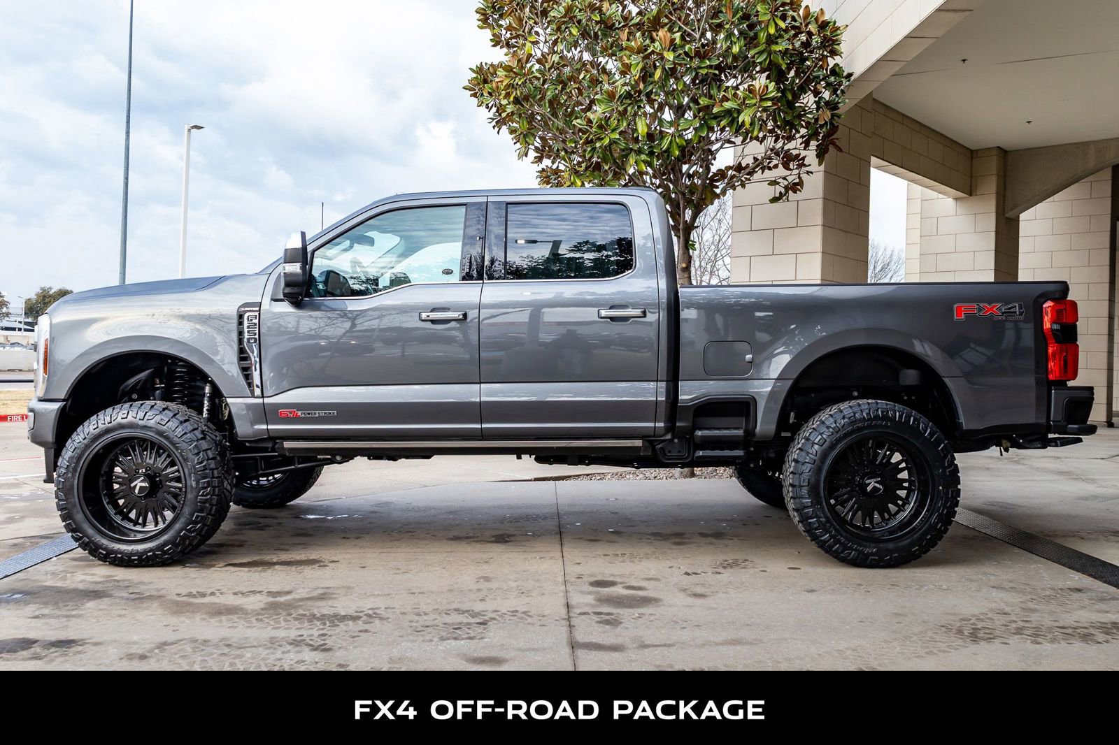 Used 2024 Ford F250 Limited w/ FX4 Off-Road Package image 6
