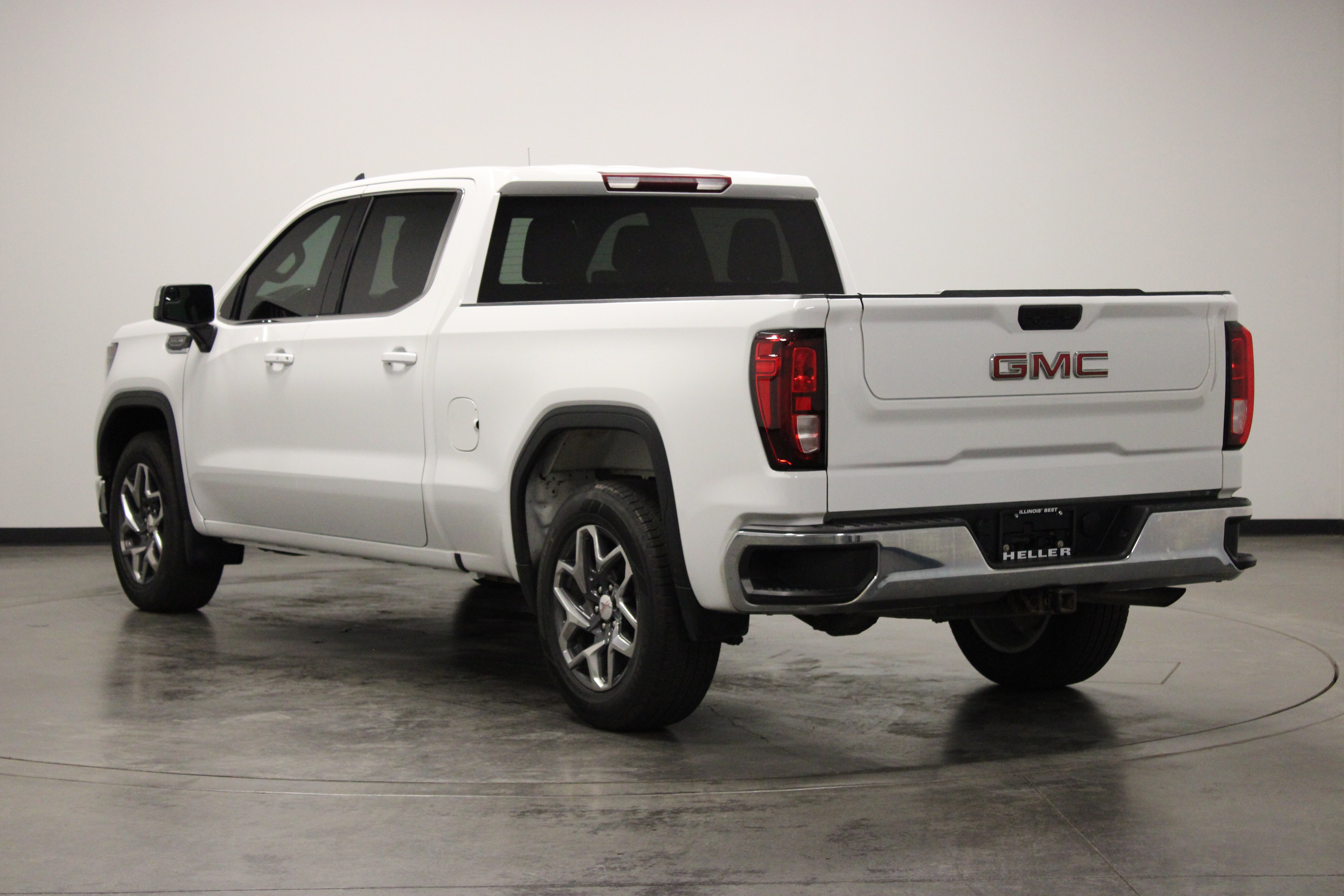 Used 2023 GMC Sierra 1500 SLE w/ Max Trailering Package AWD/4WD image 6