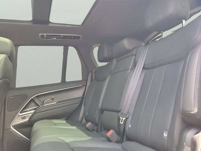 Used 2023 Land Rover Range Rover SE AWD/4WD image 13