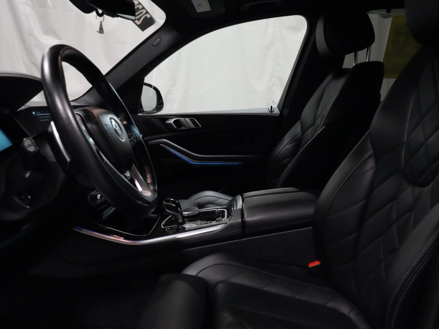 Certified 2023 BMW X5 xDrive45e image 3