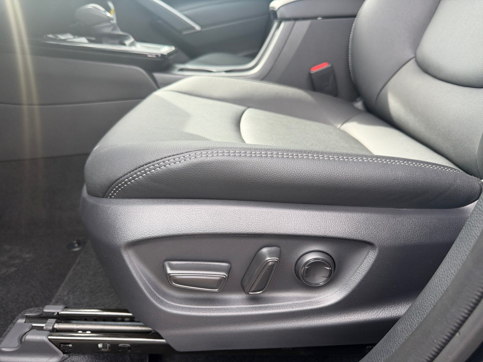 New 2026 Toyota Corolla Cross XLE AWD/4WD image 14