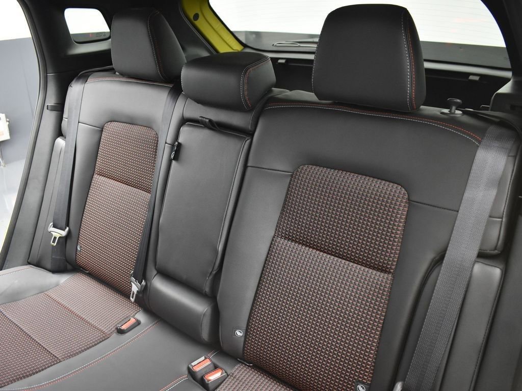 New 2025 Nissan Kicks SR AWD/4WD image 17