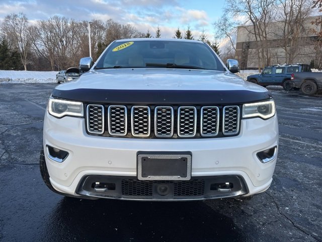 Used 2018 Jeep Grand Cherokee Overland w/ Jeep Active Safety Group image 2