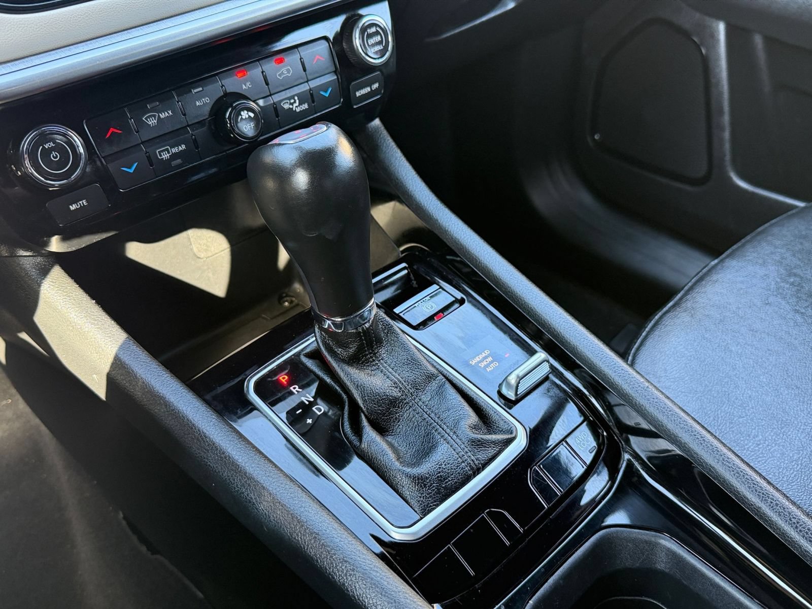 Used 2025 Jeep Compass Limited AWD/4WD image 42