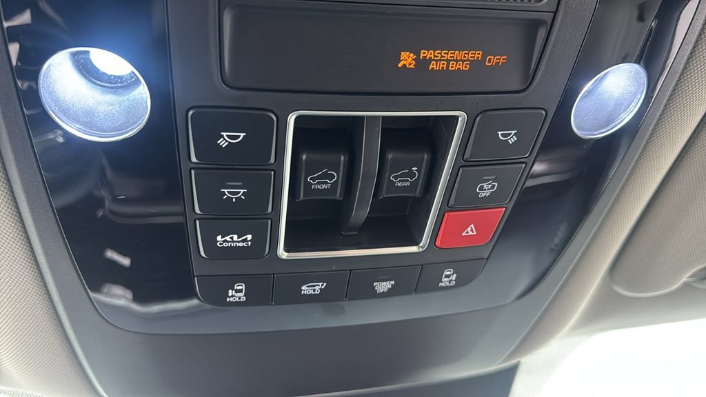 New 2026 Kia Carnival SX w/ SX Dark Edition Package FWD image 33