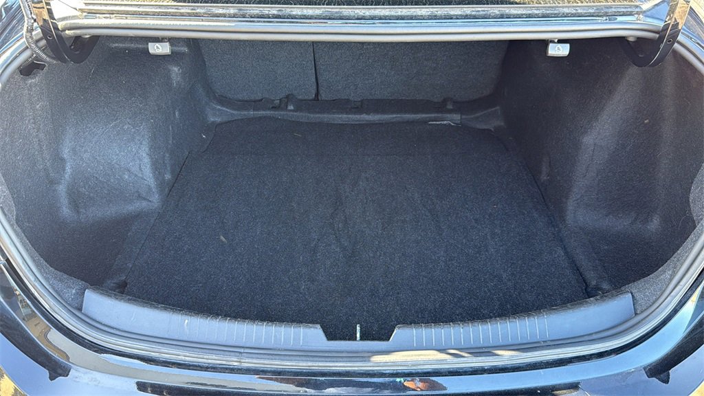 Used 2024 Chevrolet Malibu LT image 11