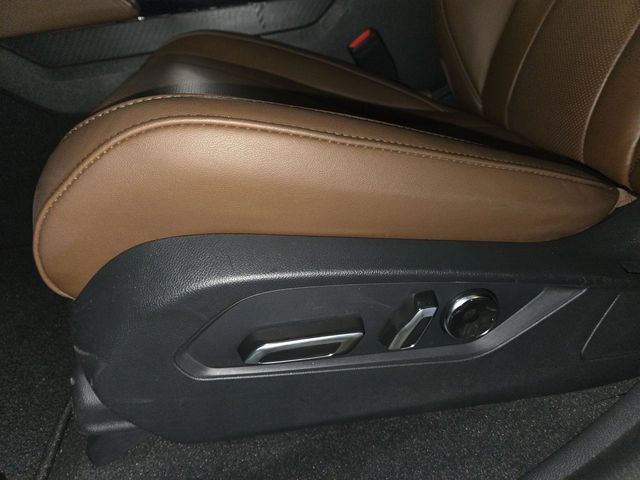 Certified 2024 Acura MDX FWD w/ Technology Package image 12