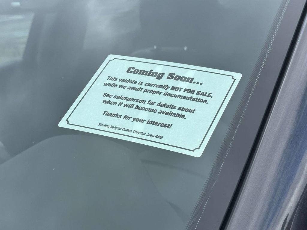 Used 2022 Jeep Cherokee Trailhawk w/ Comfort/Convenience Group image 32