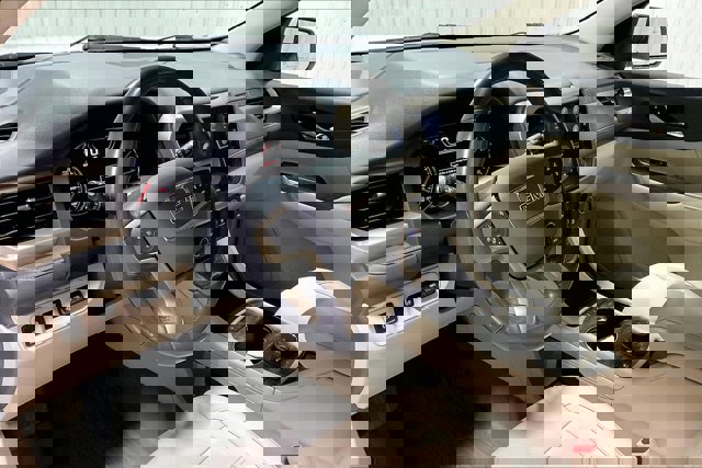 Used 2021 GMC Acadia Denali w/ LPO, Floor Liner Package image 14