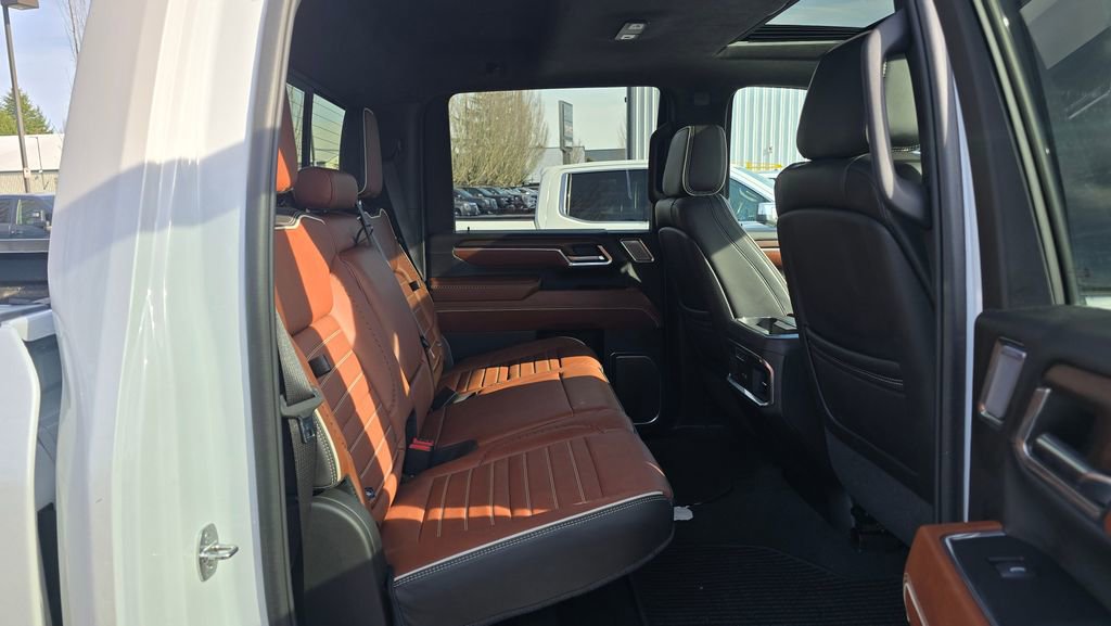 Used 2024 GMC Sierra 3500 Denali Ultimate image 49