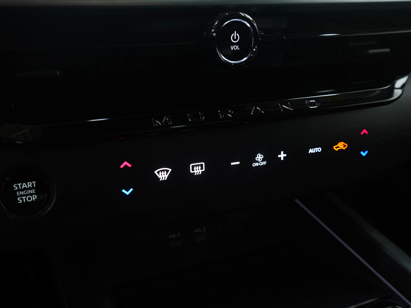 Used 2025 Nissan Murano SL image 21