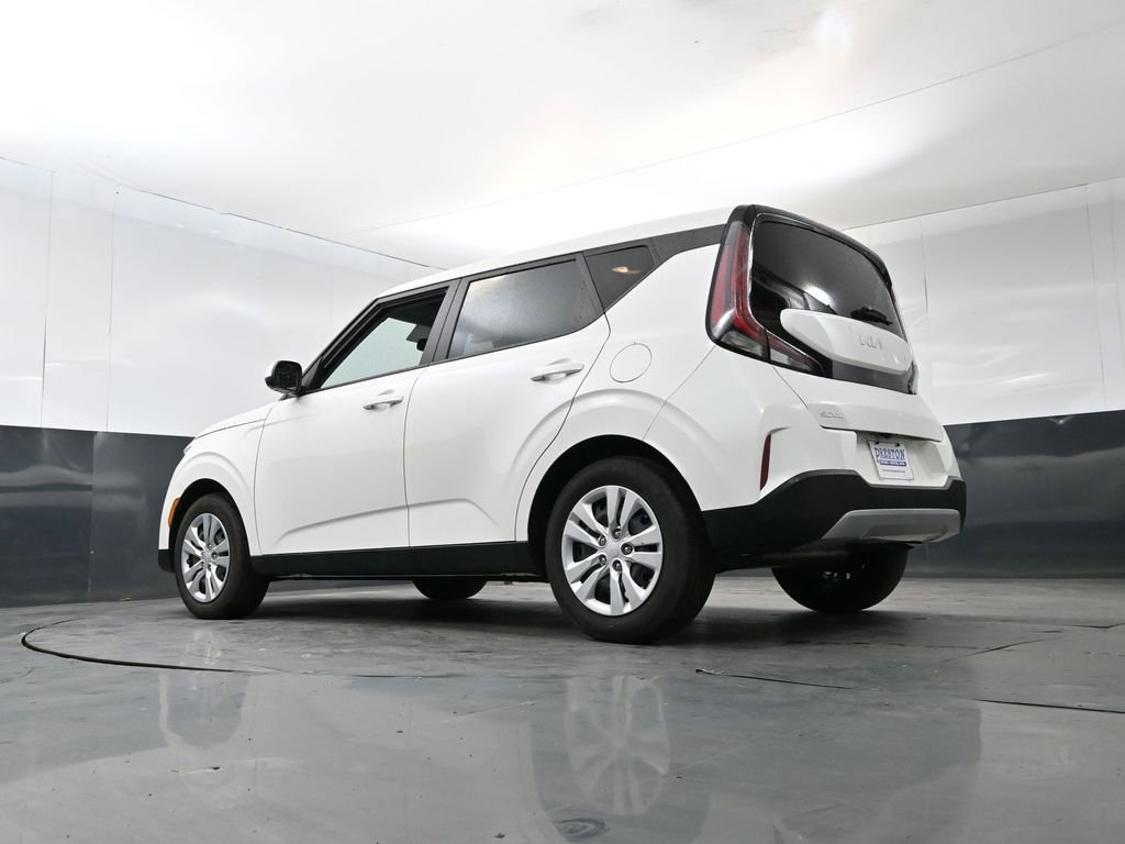Used 2023 Kia Soul LX FWD image 21