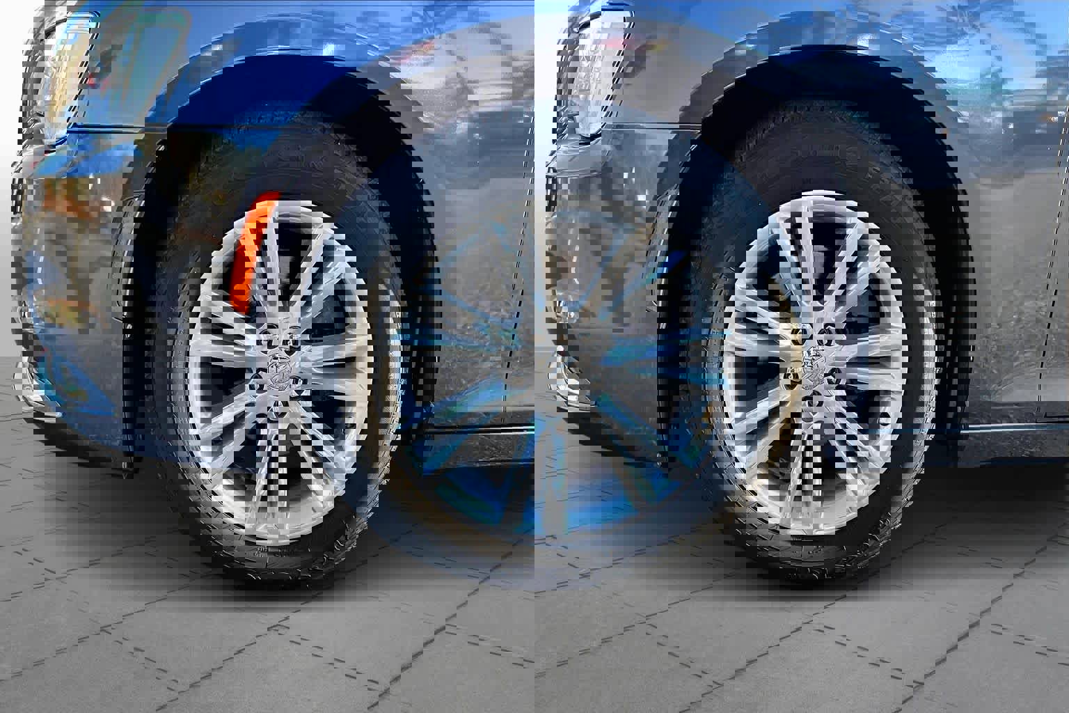 Used 2017 Chrysler 300 C image 10