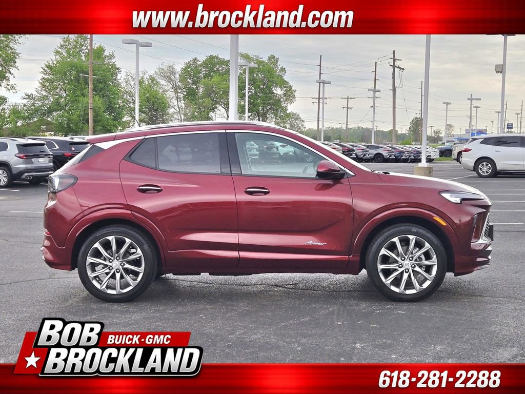 Used 2024 Buick Encore GX Avenir w/ Avenir Technology Package FWD image 2