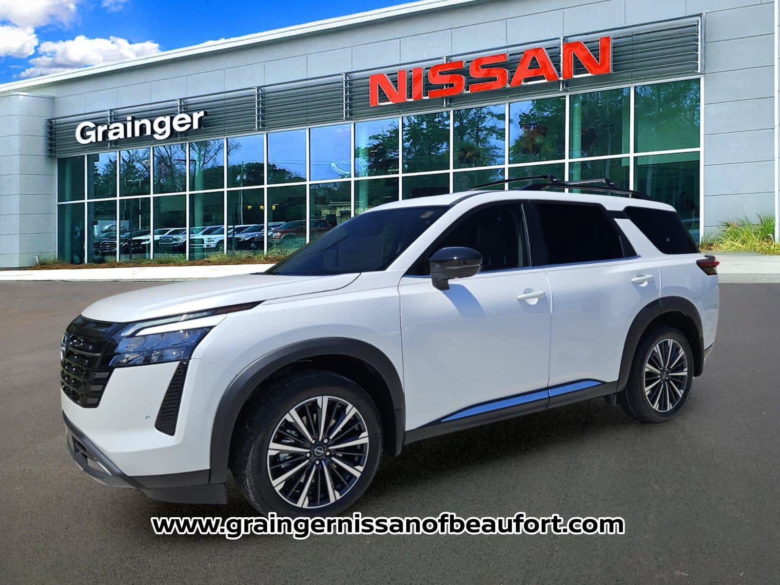 New 2026 Nissan Pathfinder Platinum FWD image 2