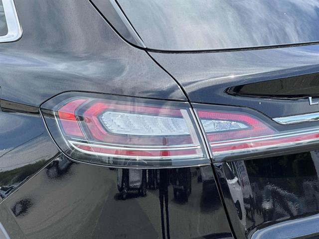 Used 2022 Lincoln Nautilus Reserve AWD/4WD image 30