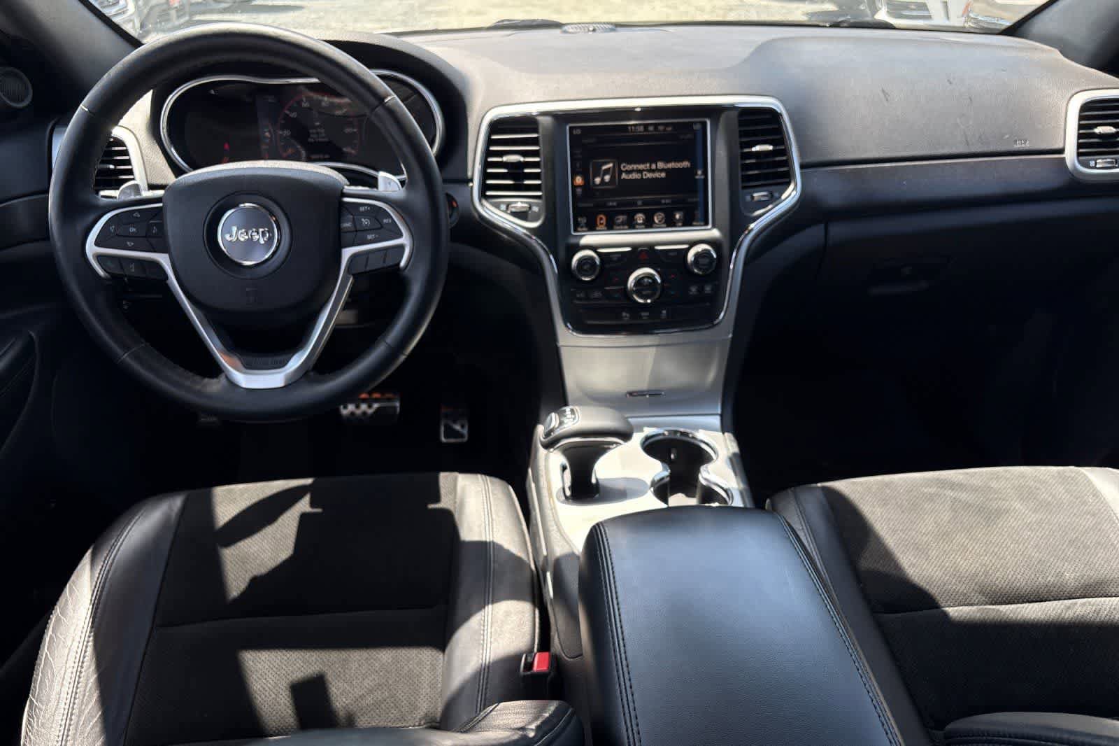 Used 2015 Jeep Grand Cherokee Altitude RWD image 4