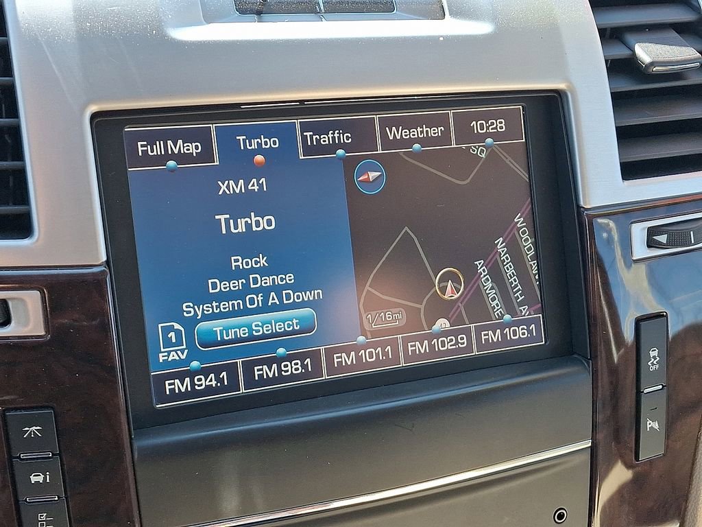 Used 2013 Cadillac Escalade Luxury image 19