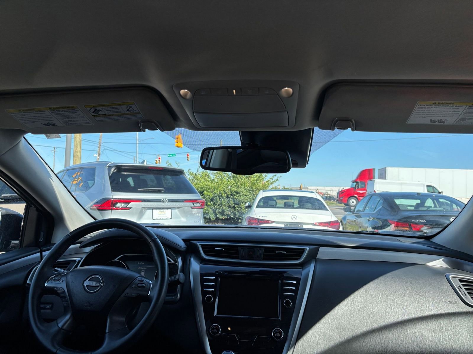 Used 2023 Nissan Murano SV image 34