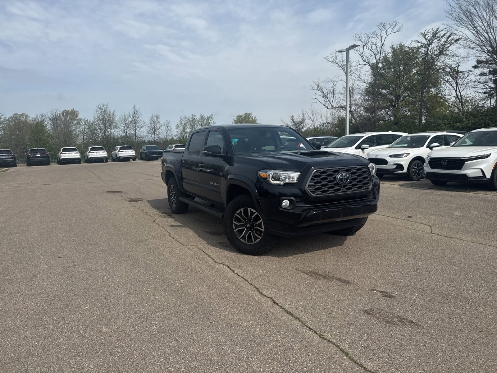 Used 2021 Toyota Tacoma TRD Sport w/ Technology Package image 18