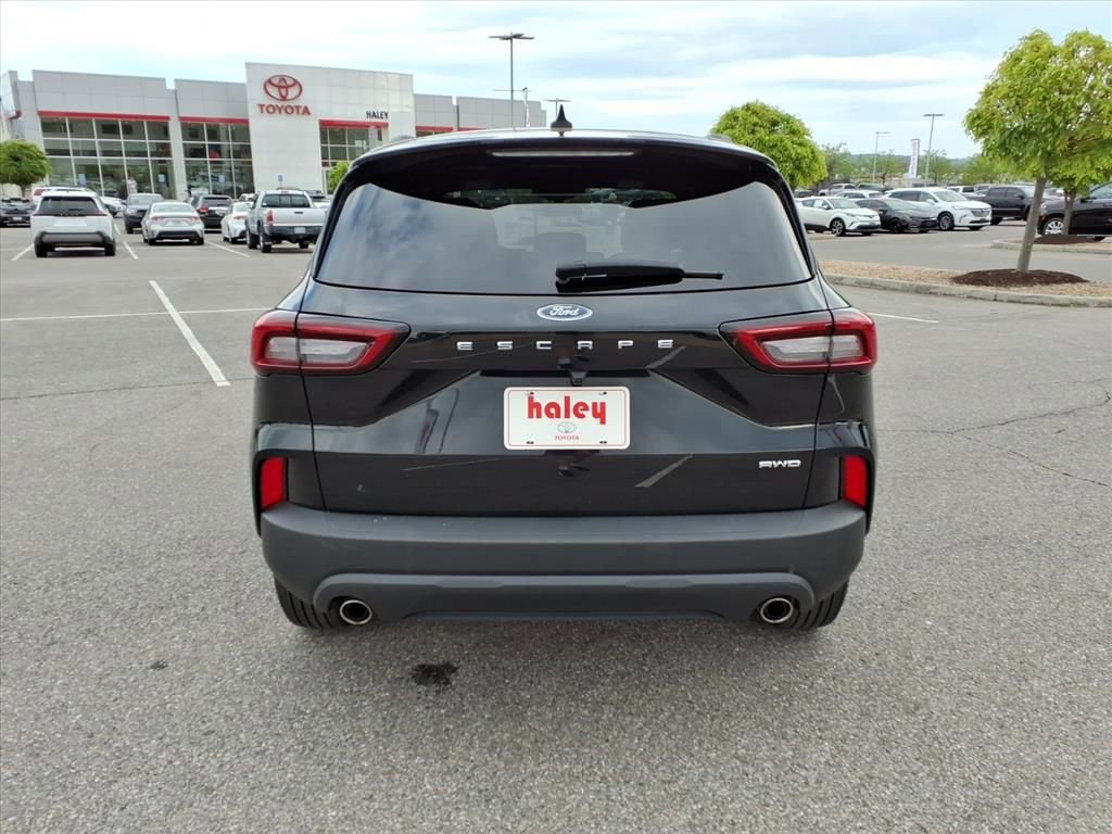 Used 2025 Ford Escape ST-Line AWD/4WD image 6