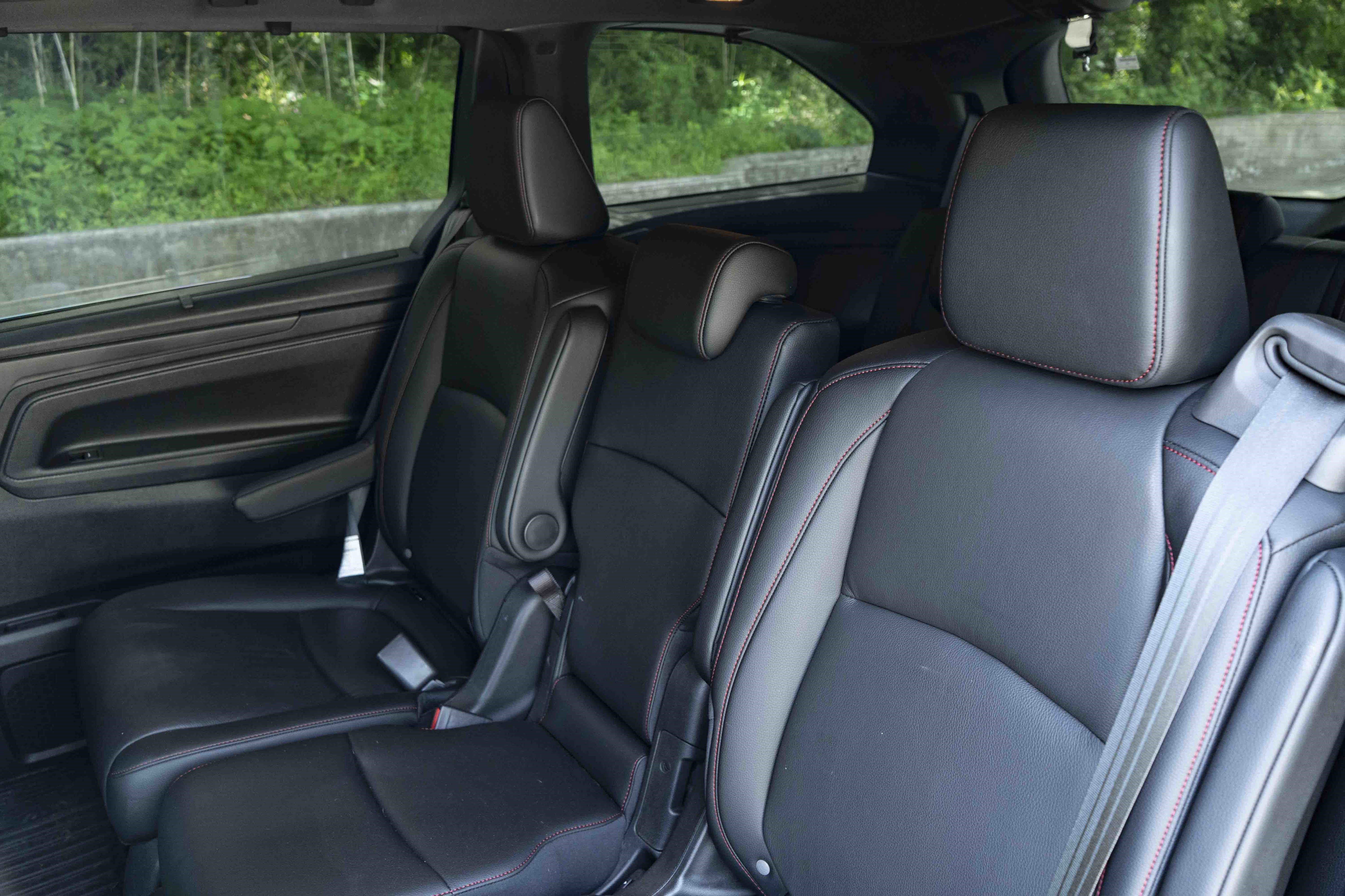 Used 2025 Honda Odyssey Sport-L image 18