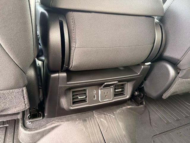 New 2026 GMC Sierra 1500 Elevation w/ Elevation Select Package AWD/4WD image 16