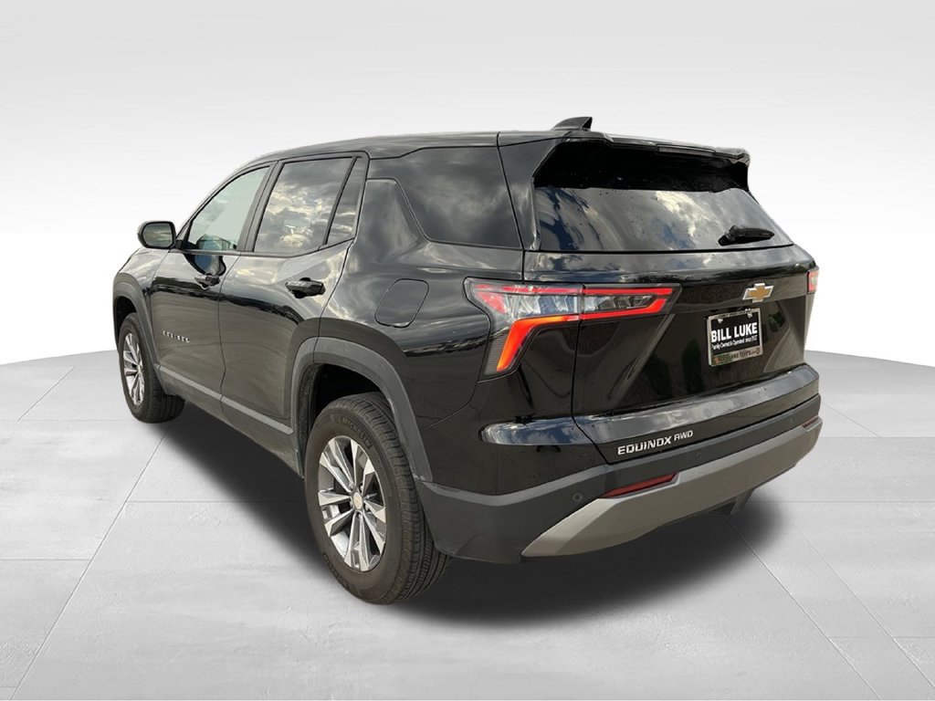 Used 2025 Chevrolet Equinox LT AWD/4WD image 9